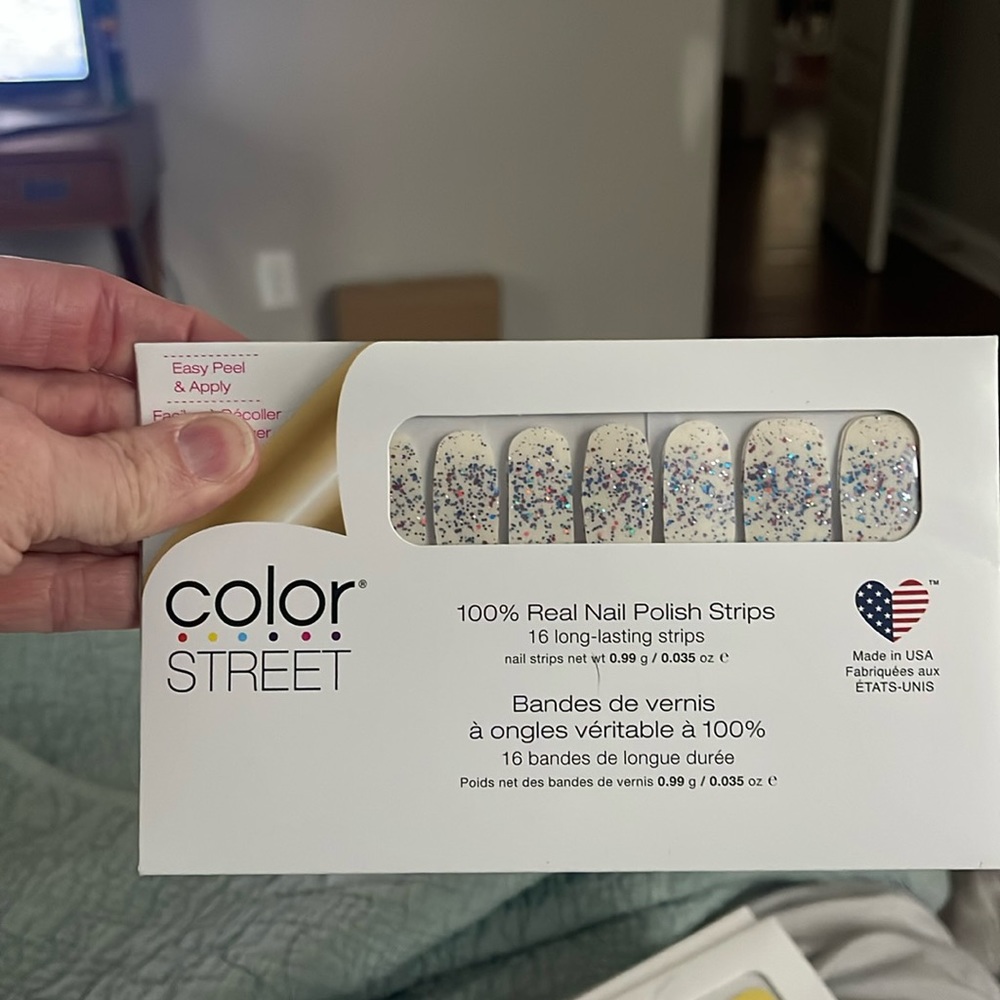 ☀️NIP☀️ ColorStreet Less Bitter More Glitter​​